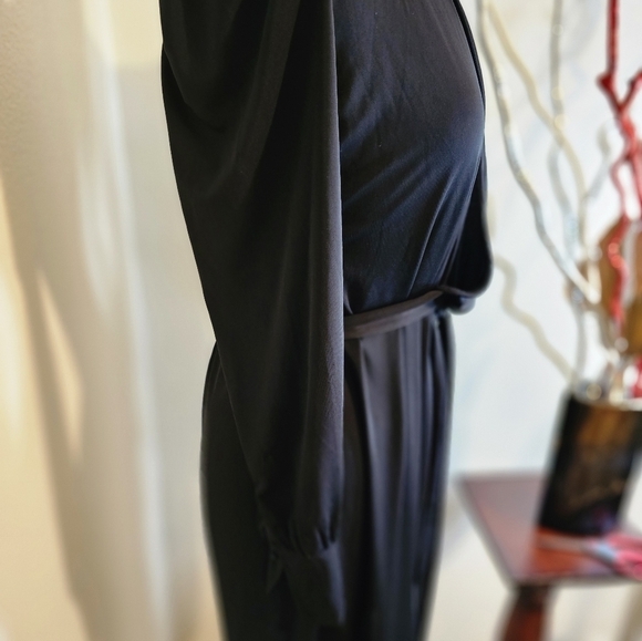 Black Wrap Dress Size M - Picture 3 of 3